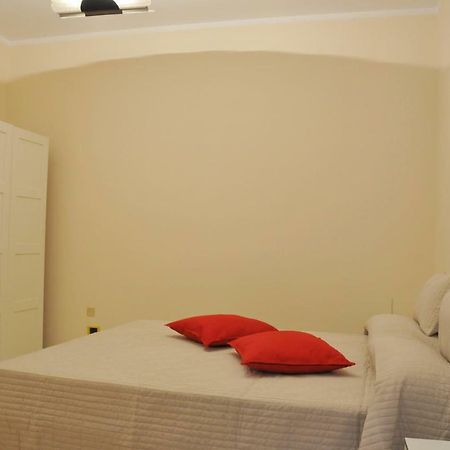 Paestum Rosae Bed & Breakfast エクステリア 写真